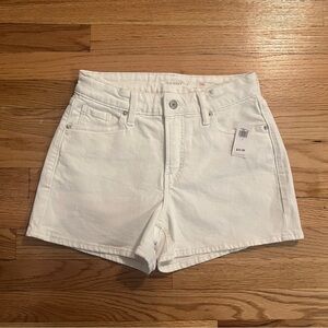 NWT Old Navy White Jean Shorts High-Rise Curvy Secret-Smooth Pockets